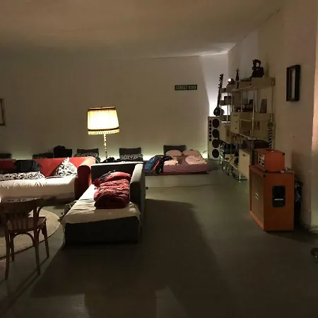 400m2artistloft Central Shared Unique Place No Hotel! Inquire!! Rum i privatbostad München